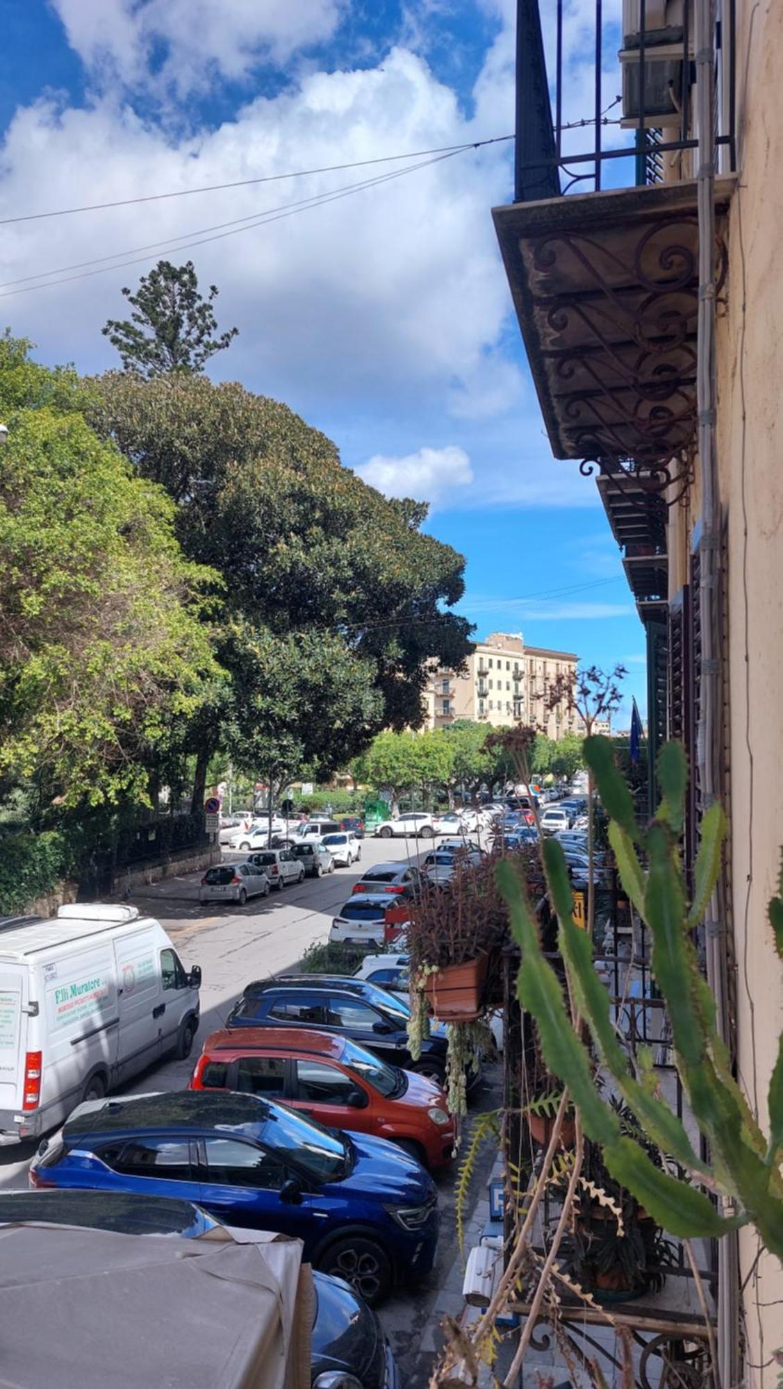 Casa Santoliva In Centro A Palermo Hotel Exterior foto